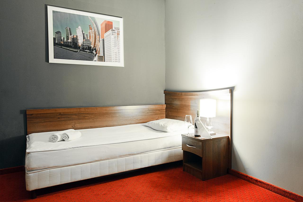 M Hotel Łódź Dış mekan fotoğraf