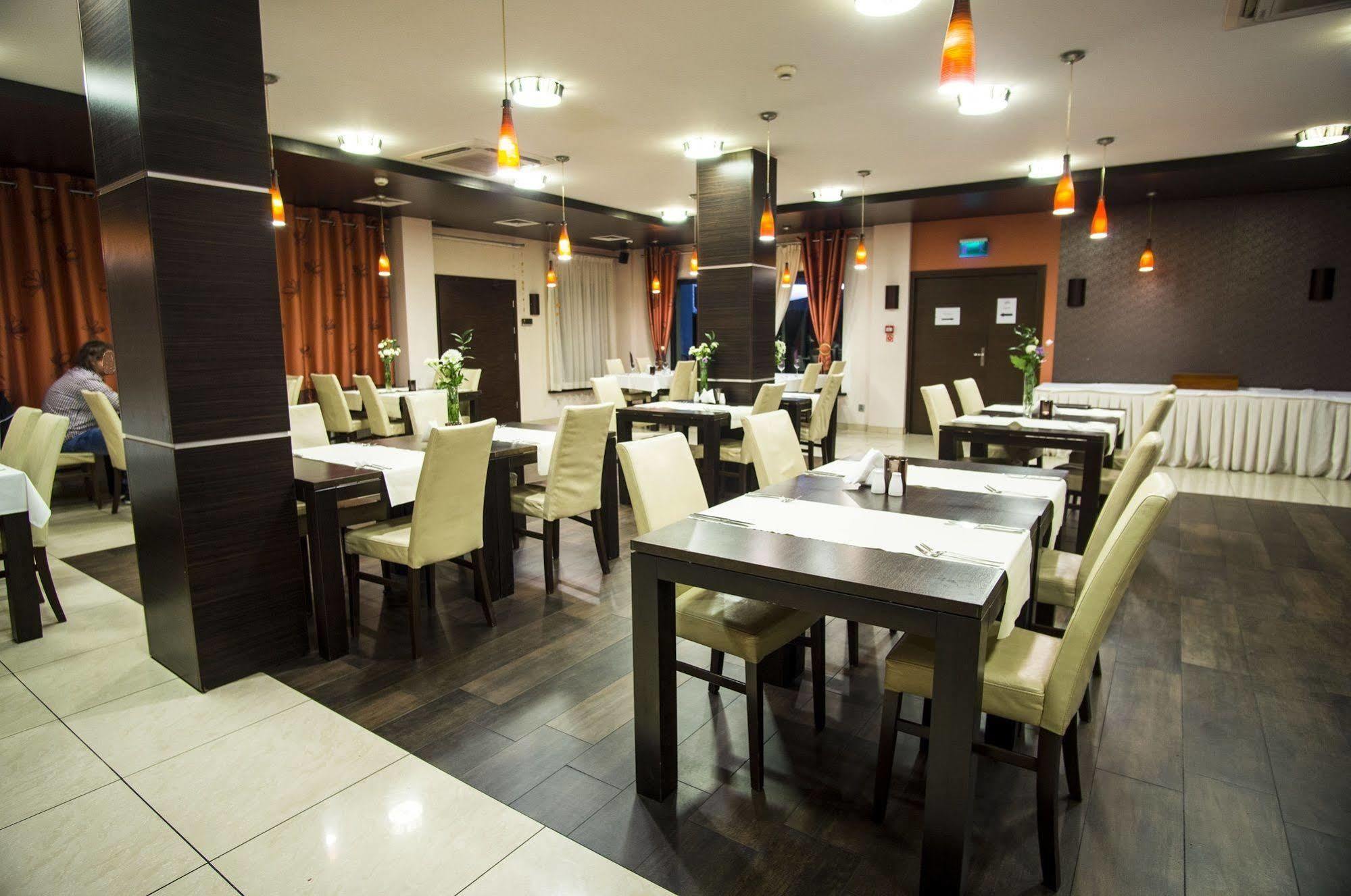 M Hotel Łódź Dış mekan fotoğraf