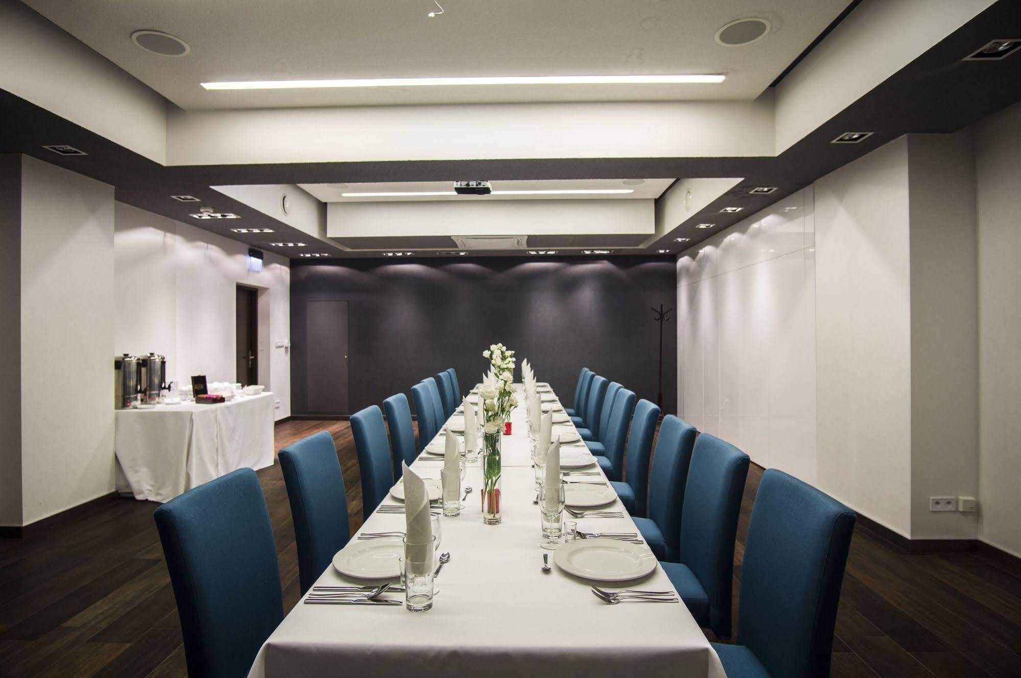 M Hotel Łódź Dış mekan fotoğraf